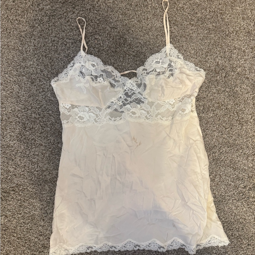 Elegant White Lace Chemise